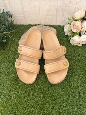 Veronica Beard PERCEY LEATHER beige 
SLIP ON SANDAL SHOES SzUS 8 like new 
$295